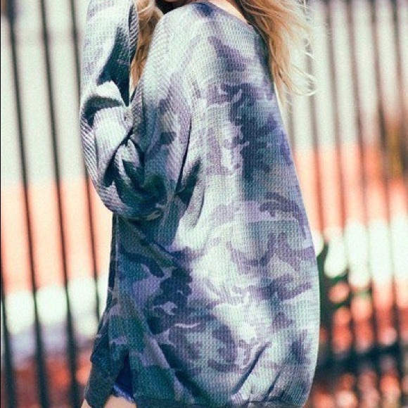 LOOSE FIT CAMOUFLAGE TOP - Picture 5 of 8